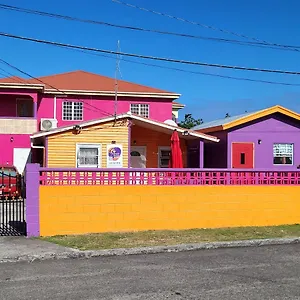 Homestay Tequila Sunrise Antigua, Osbourn